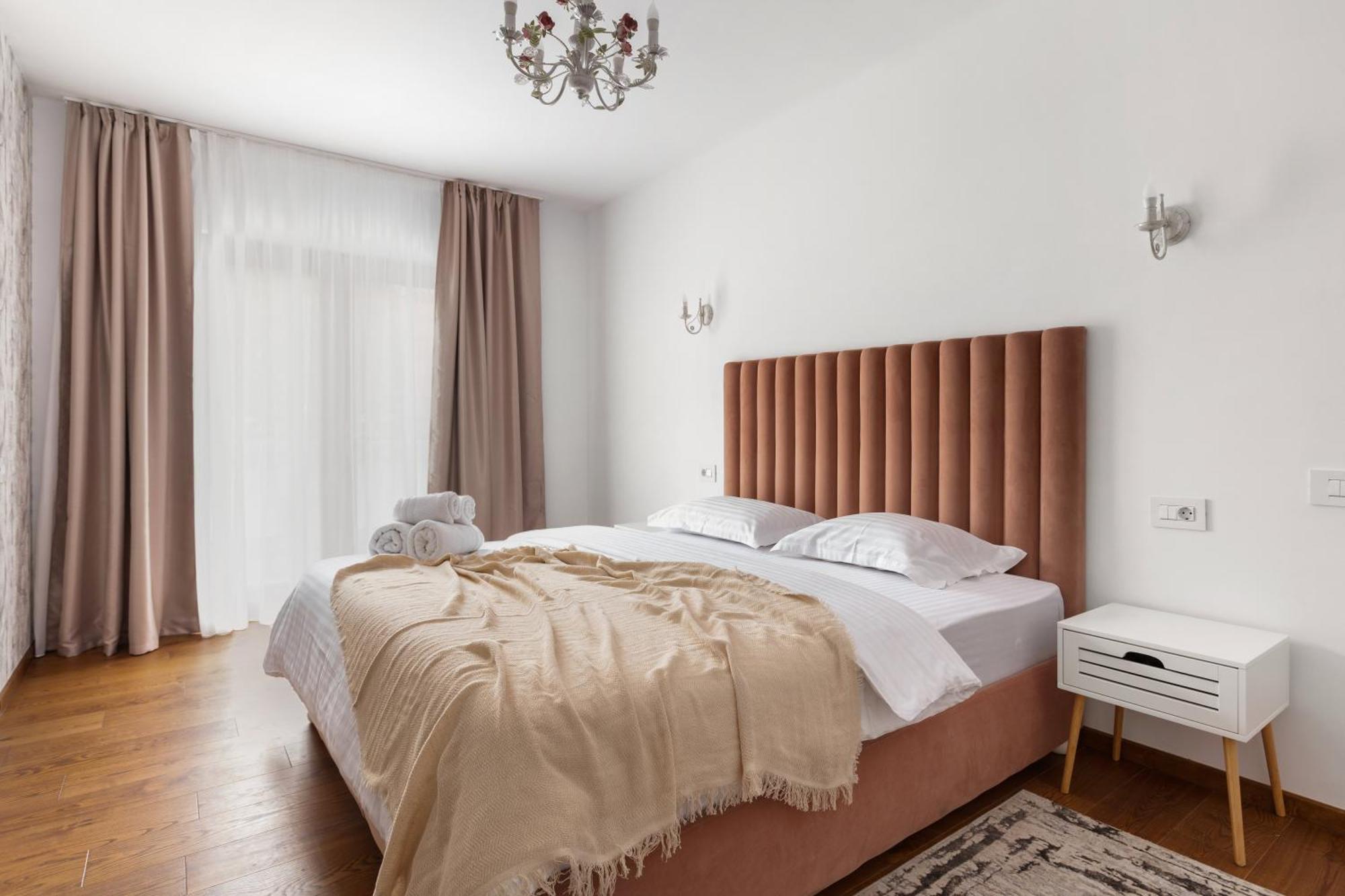 براشوف Peak Aparthotel - Old Town - By Cityhost المظهر الخارجي الصورة