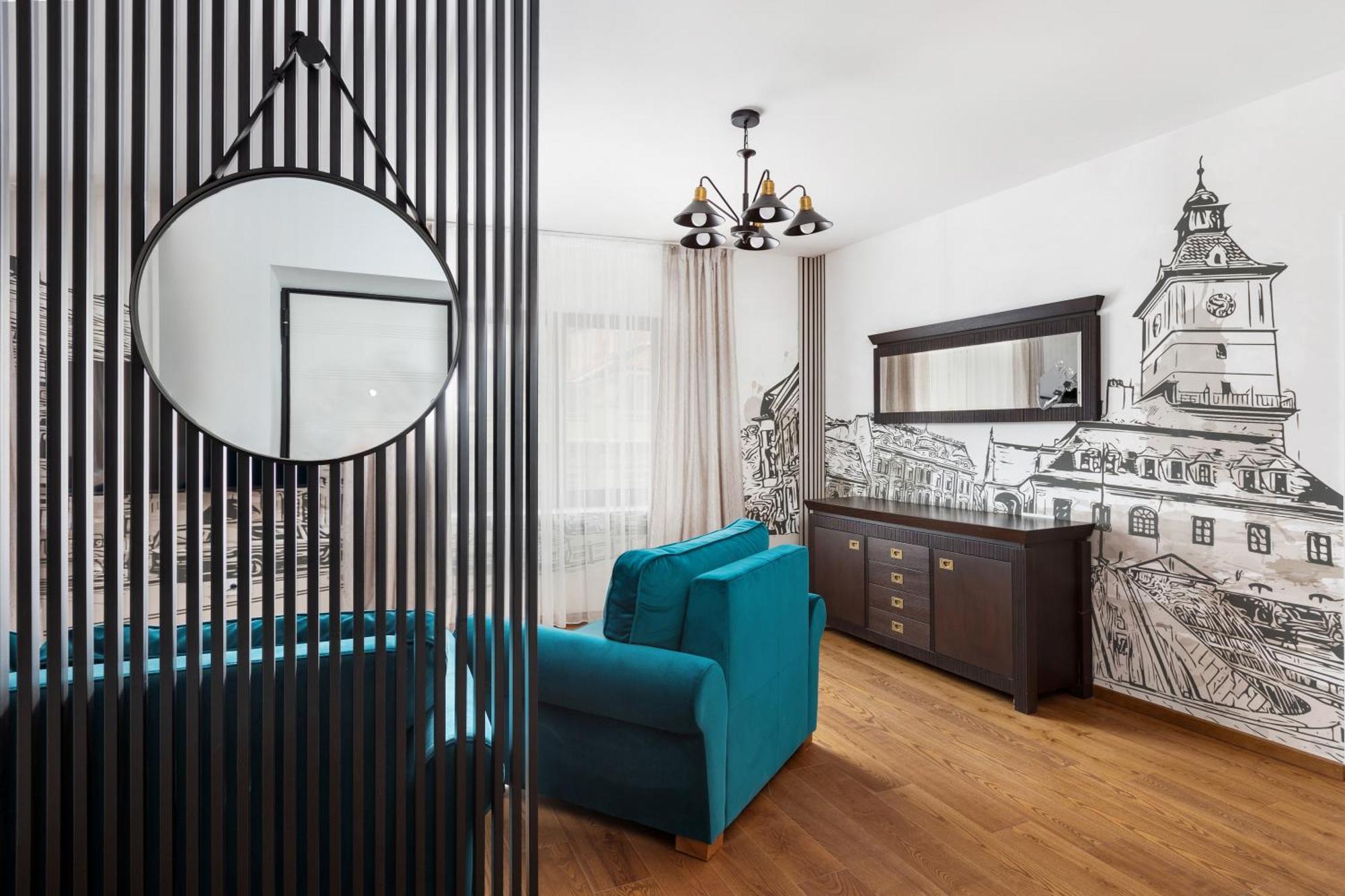 براشوف Peak Aparthotel - Old Town - By Cityhost المظهر الخارجي الصورة