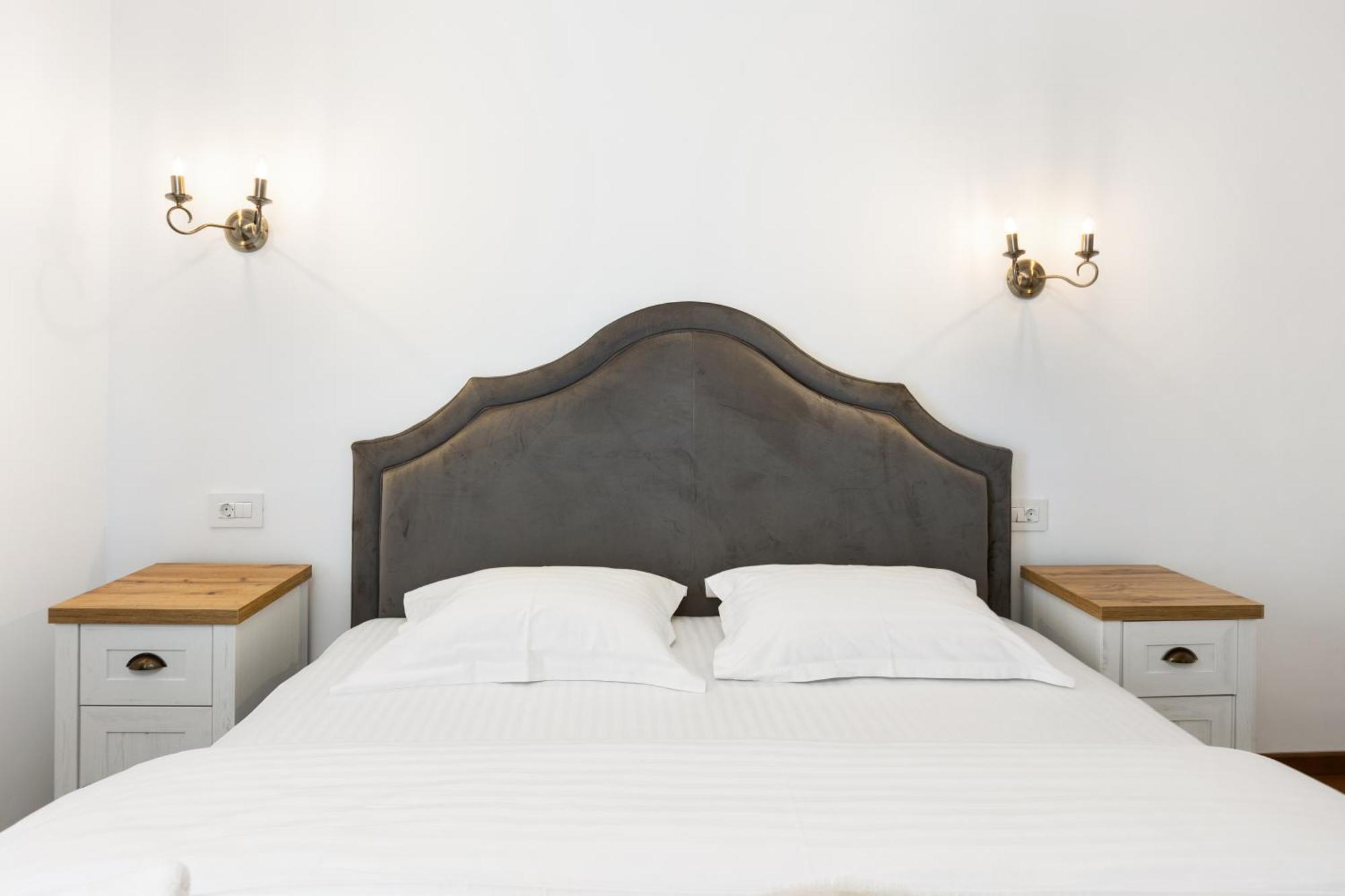 براشوف Peak Aparthotel - Old Town - By Cityhost المظهر الخارجي الصورة
