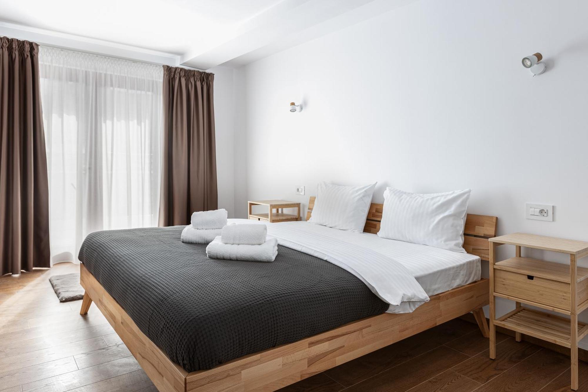 براشوف Peak Aparthotel - Old Town - By Cityhost المظهر الخارجي الصورة